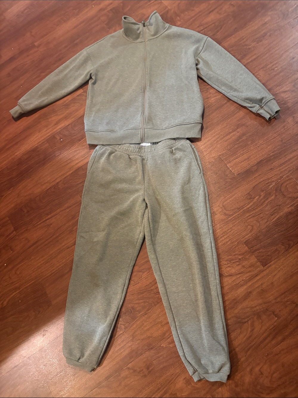 Mondetta Olive Green woman Zip Hoodie & Joggers Set